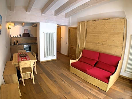 ILIA House