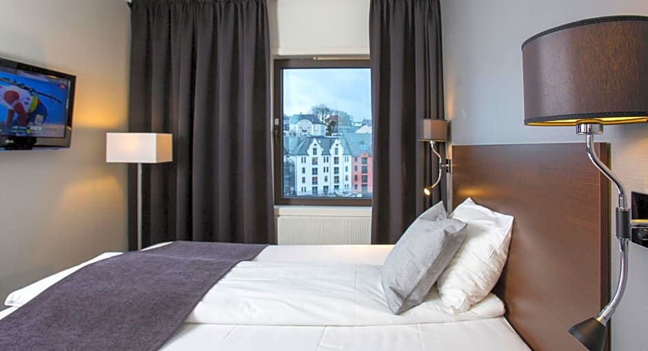 First Hotel Atlantica