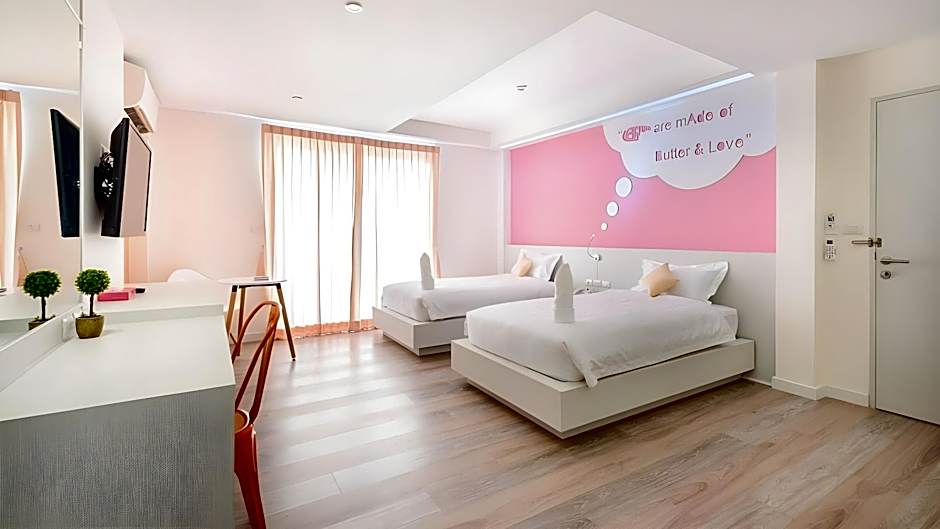 The Tint at Phuket Town Hotel