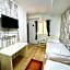 Easy Star Hotel