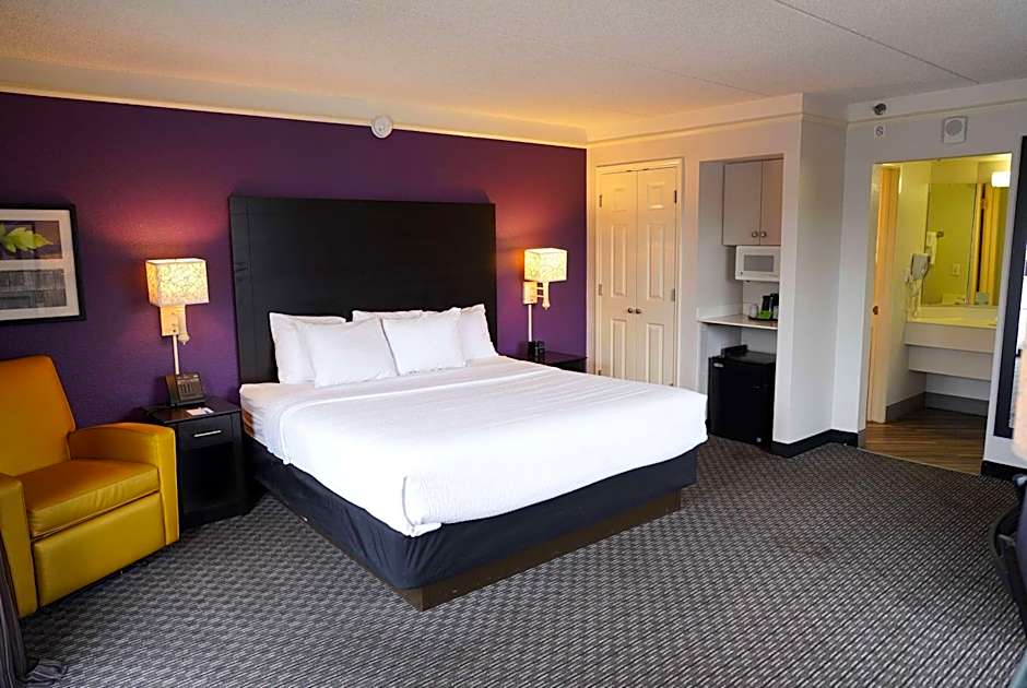 La Quinta Inn & Suites by Wyndham Fresno Yosemite