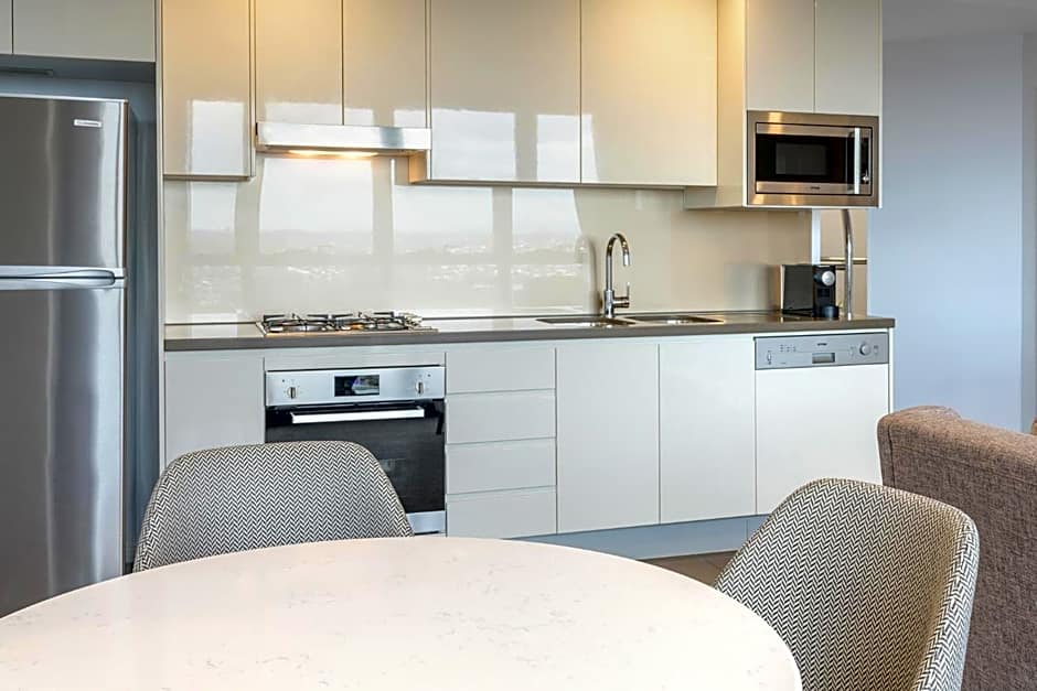 Meriton Suites Adelaide Street, Brisbane