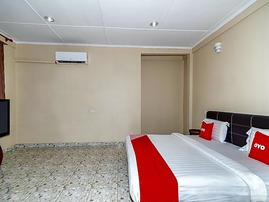 OYO 89932 DD Homestay