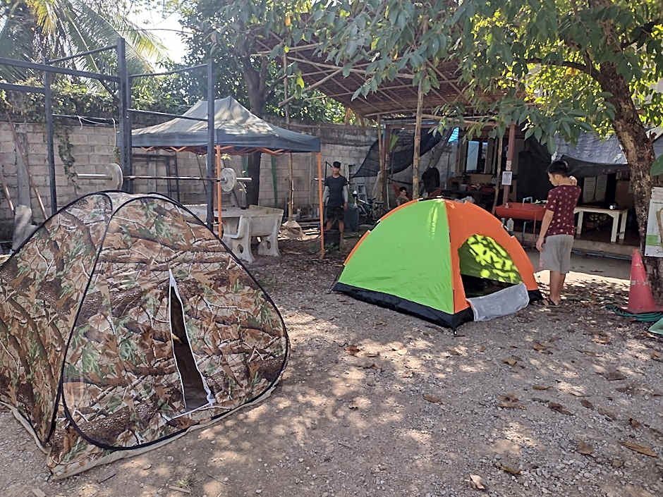 Mae Sot Commune and Camping 
