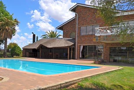 Krige Lodge B&B