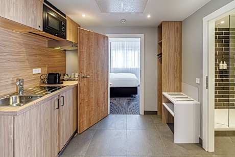 2 Bedroom Suite