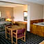 Sky Lodge Inn & Suites - Delavan