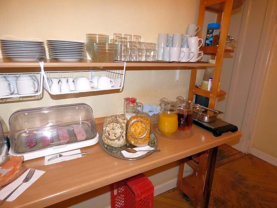 Hotel Pension Bernstein am Kurfürstendamm