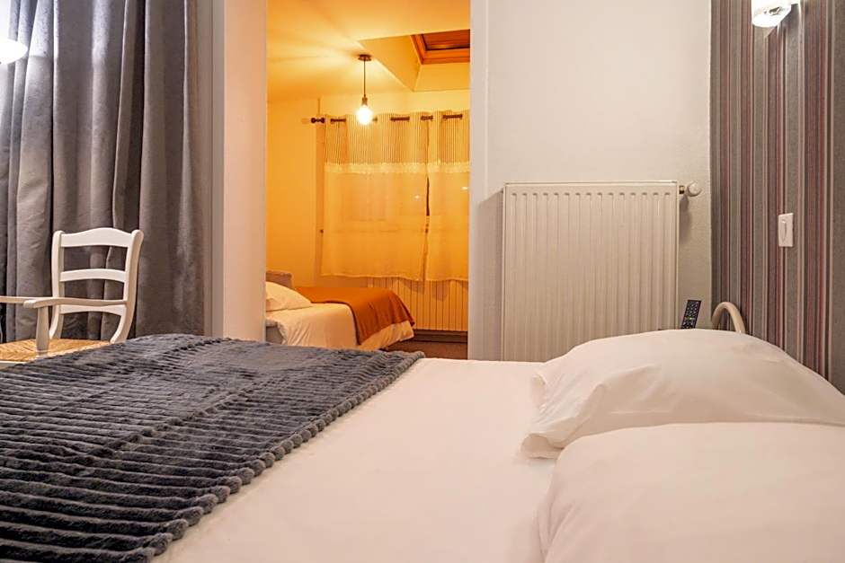 Logis Hotel les Sapins