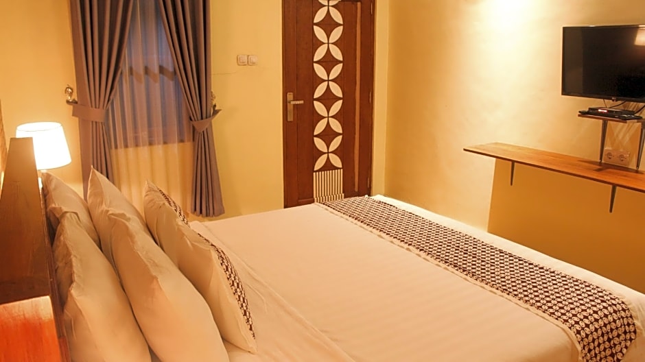 Anang Bed & Breakfast Syariah by Ndalem Beong