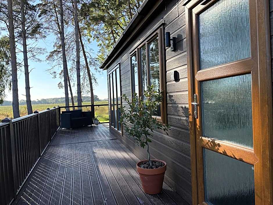Hollicarrs - Woodland Lodge