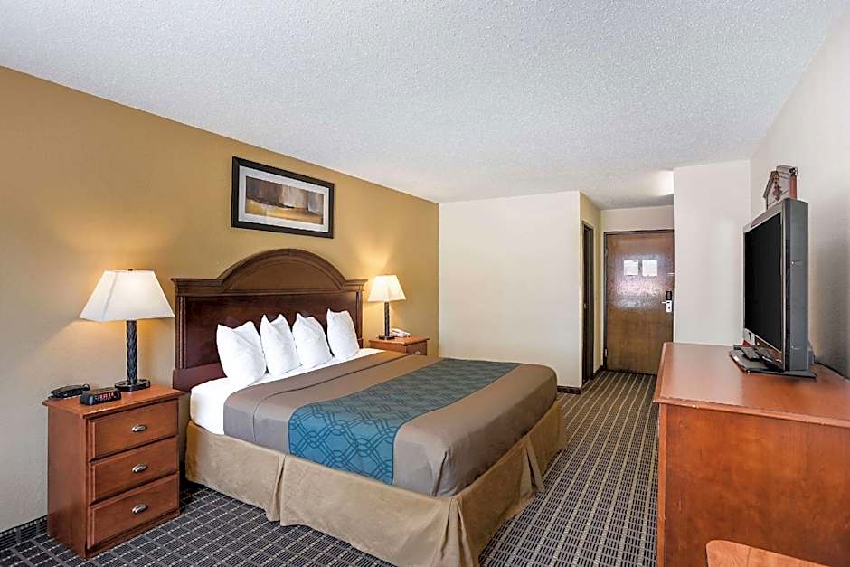 Rodeway Inn Cedar Rapids Westdale