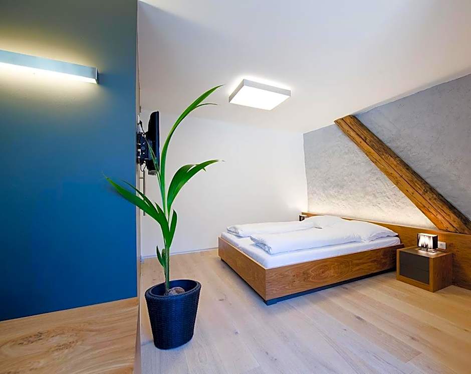 Appartement-Hotel GH Zum Goldenen Schiff