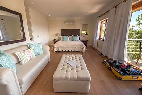 Standard Suite with Mountain View - 3