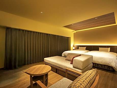 Twin Room with Private Bathroom