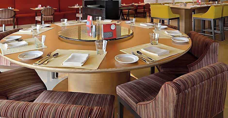 Hotel Naveen Lakeside