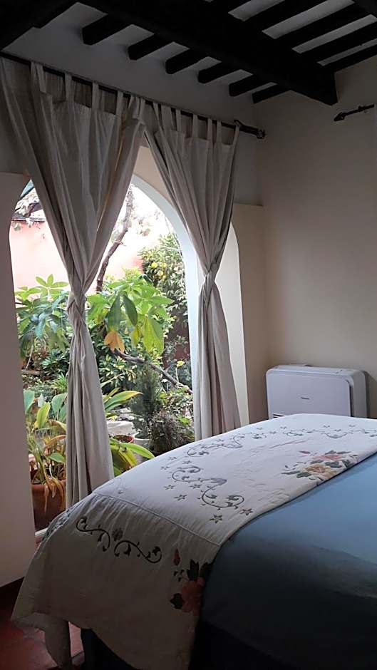 Tavira Townhome with private Garden