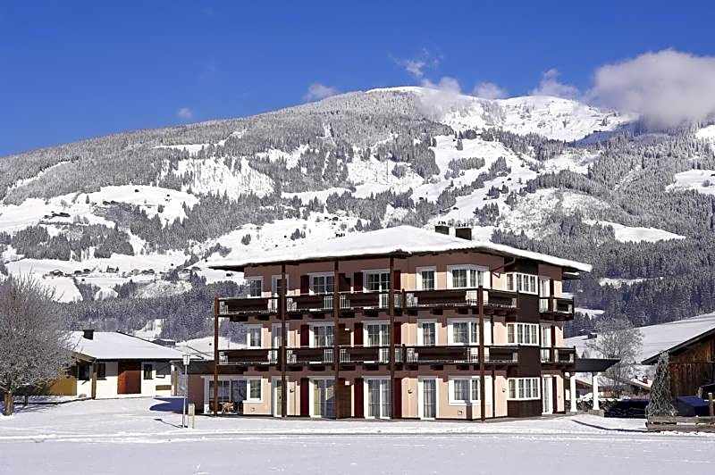 Sonnblick Apartments und Zimmer - Nationalpark Sommercard inklusive