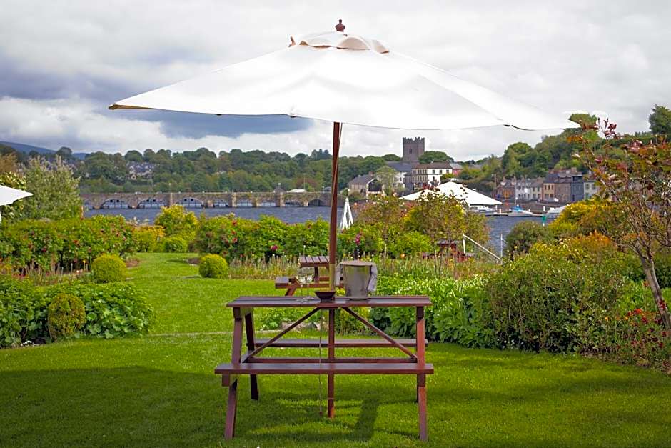 The Lakeside Hotel & Leisure Centre