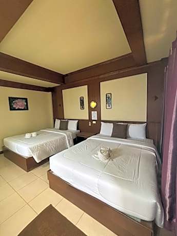 Family Room (4 Adults)