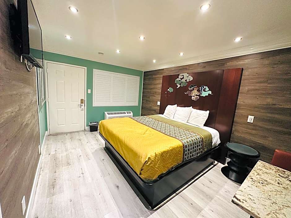Casa Blanca Inn & Suites Whittier