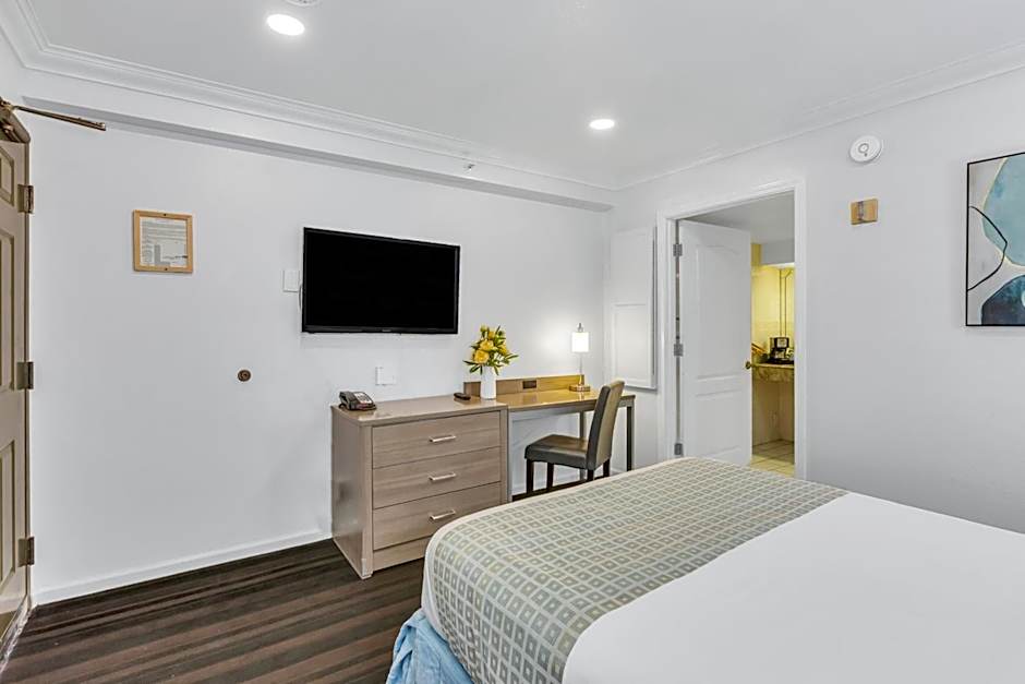 Napa Valley Hotel & Suites