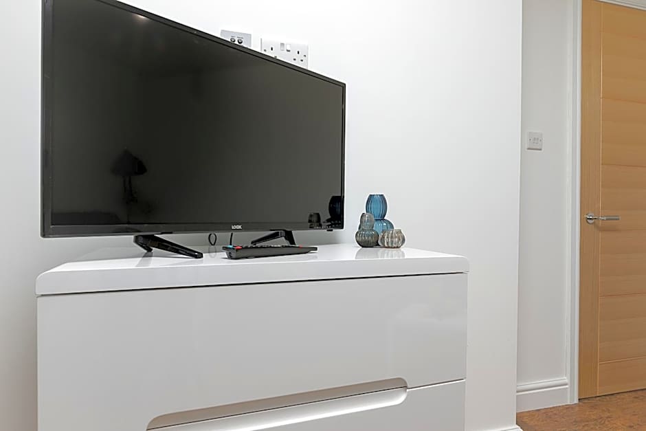 KVM - City Apartments - Contractors - Town Centre by KVM Stays