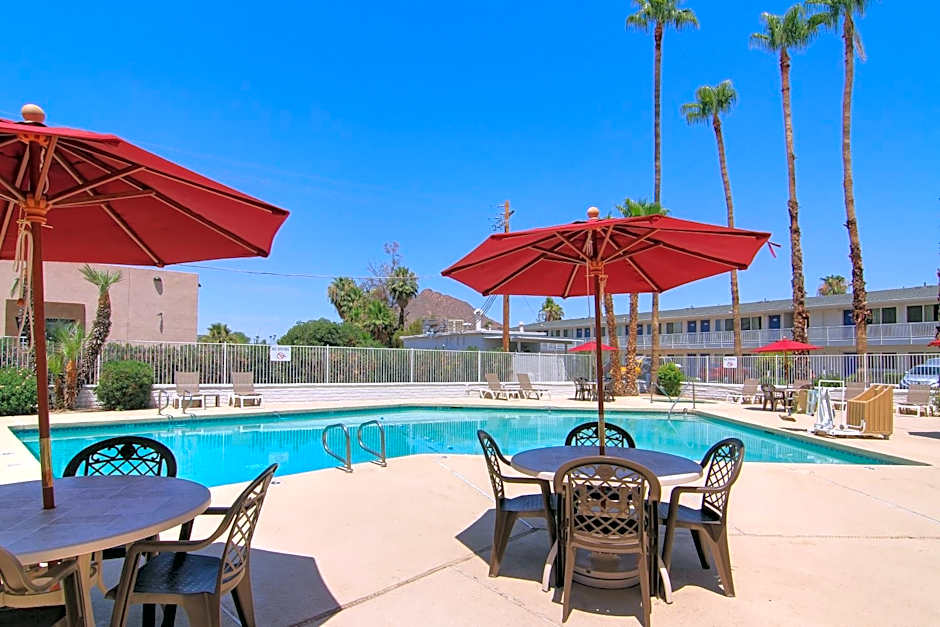 Motel 6 Old town Scottsdale Fashion Square