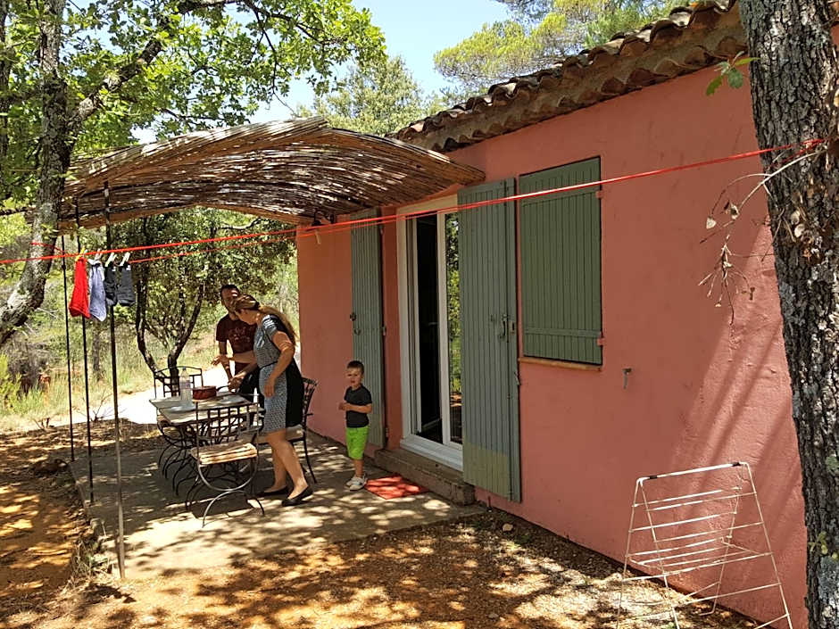La Colline des Ocres Village de vacances 3 étoiles