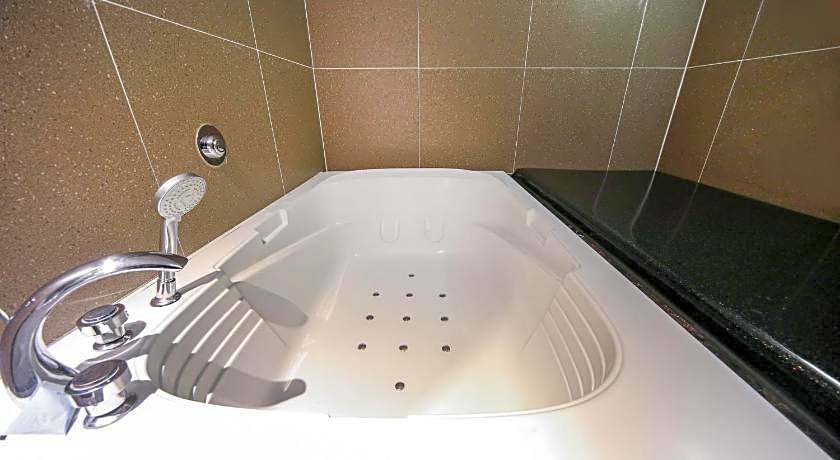 Louis Boutique Hotel