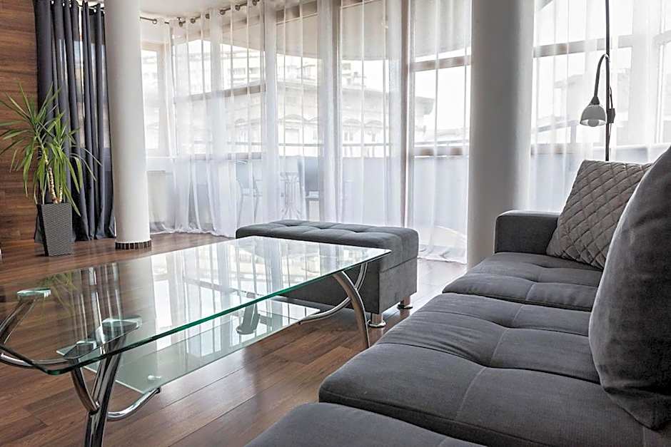 City Aparthotel
