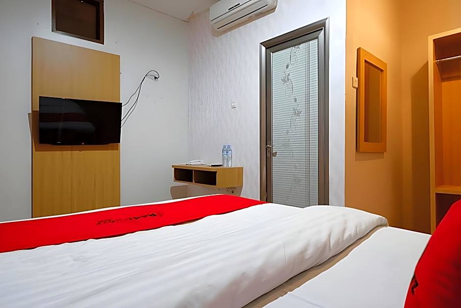 RedDoorz Plus @ Hotel Srikandi Kendari