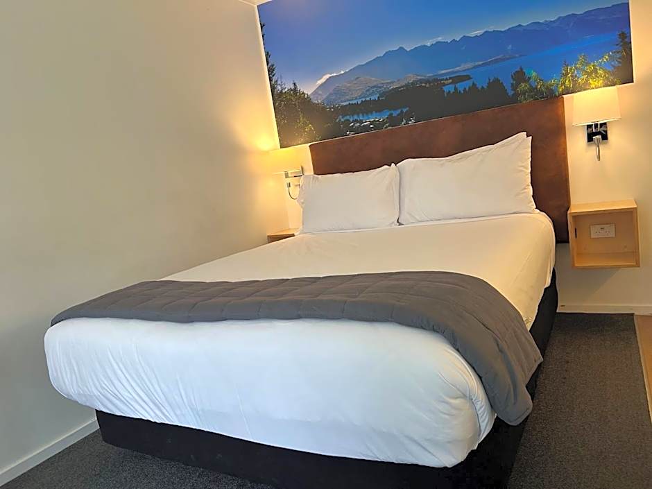 Blue Peaks Lodge