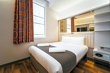 Accessible Double Room with Window