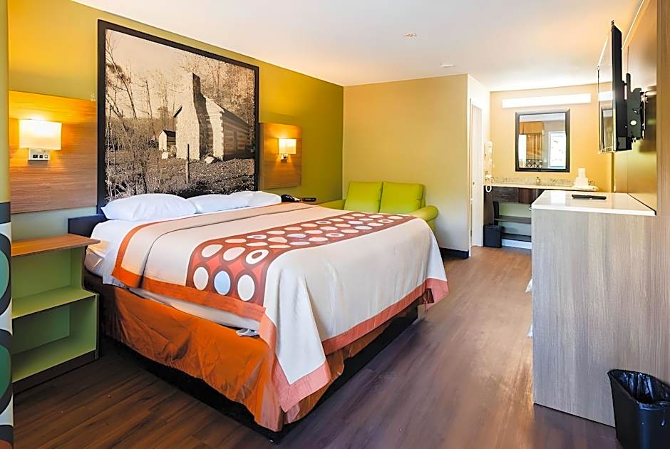 Super 8 by Wyndham Cincinnati OH