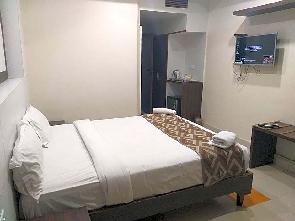 Hotel Ambarish Grand Residency