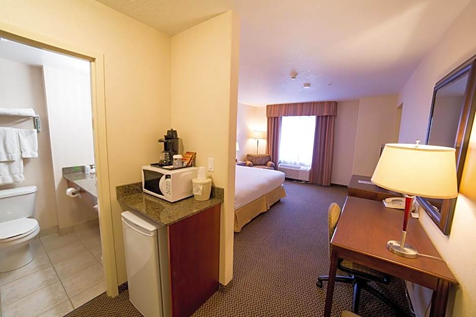 Holiday Inn Express & Suites Drayton Valley By IHG