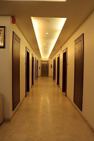 Premium King Room - Non-Smoking