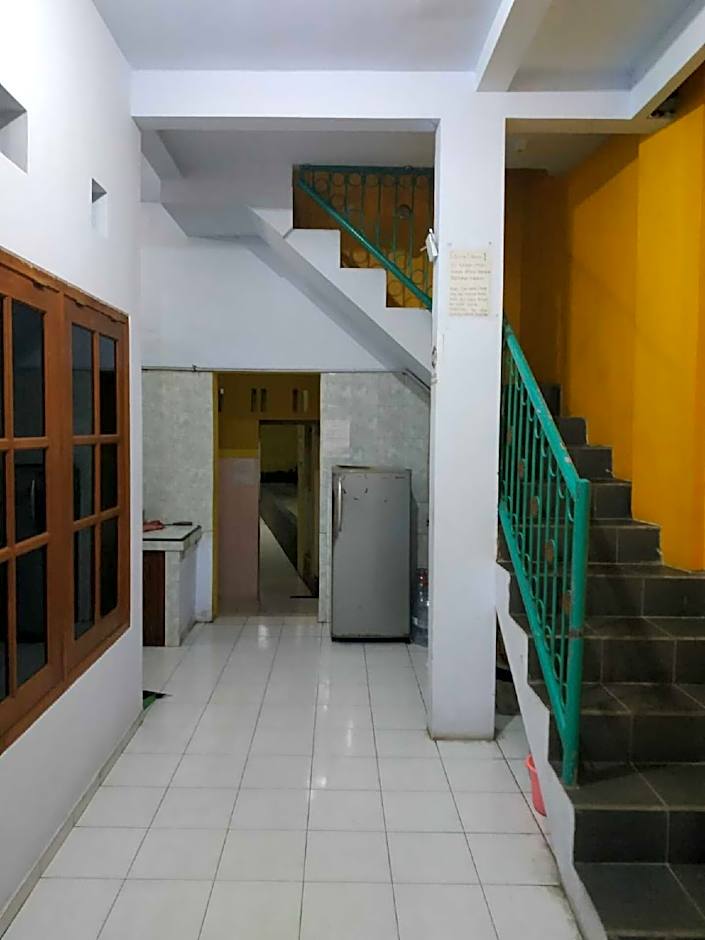 Hotel O Kost Bu Tutik Syariah