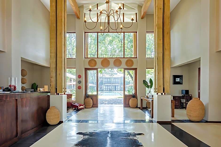 Casterbridge Hollow Boutique Hotel