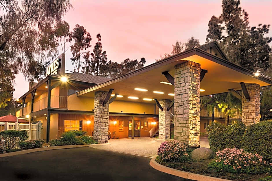 Photo 1 of 65 of Ayres Lodge Alpine