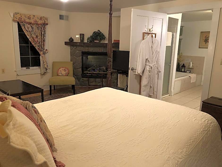 Alpine Haus Bed & Breakfast Inn