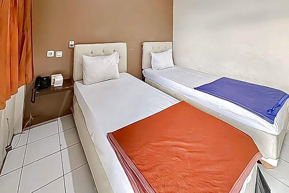 Fajar Indah Hotel Mitra RedDoorz