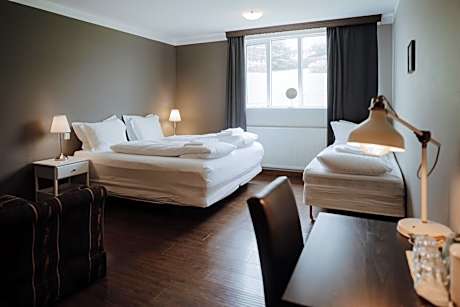 Triple Room with Mountain View