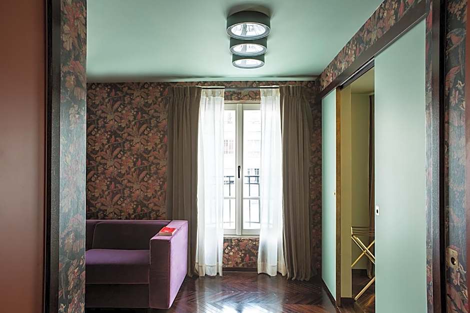 Hotel du Rond-Point des Champs-Elysees - Esprit de France