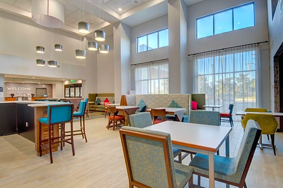 Hampton Inn By Hilton & Suites Portland, ME