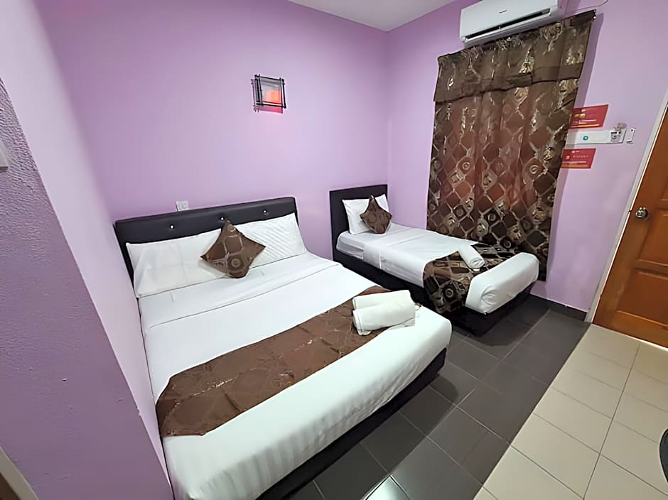 Hotel O Awan Biru Motel