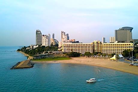 Dusit Thani Pattaya