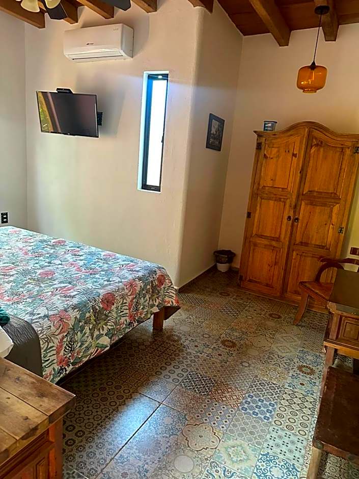 Hotel Casa Alvarada