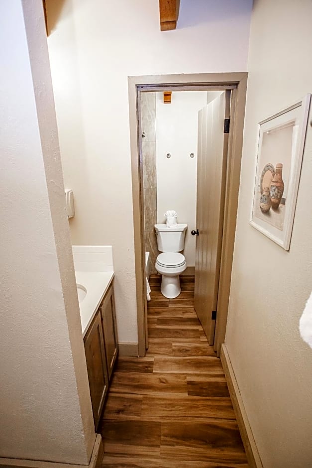 Chama Trails Motel